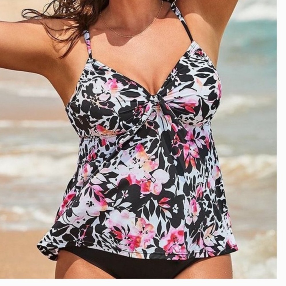 New Underwire Tie Tankini Top
Swimsuits For All plus size 28 floral swim